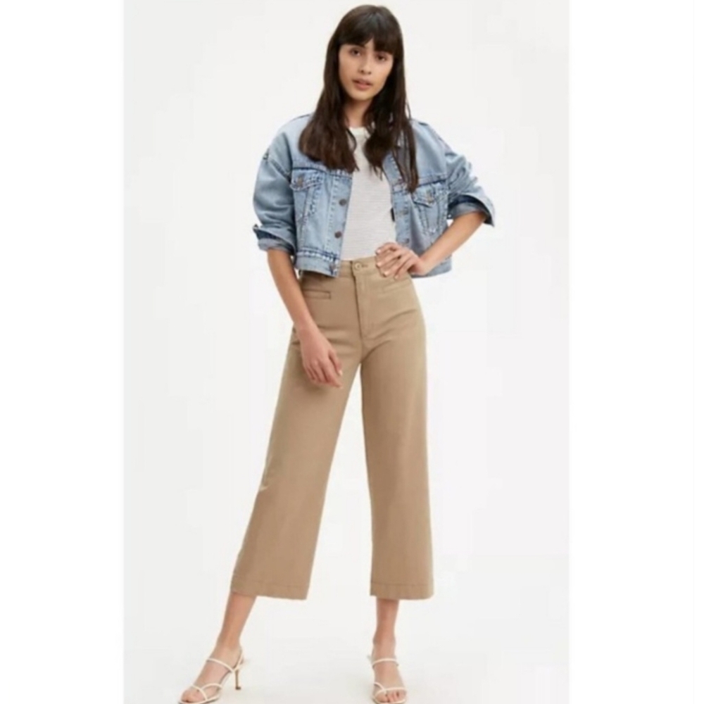 Levi's Premium Ribcage Wide Leg Cropped Pants
